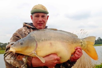 Peter Rösch jun. Karpfen 87 cm 31 Pfund RMD-Kana
