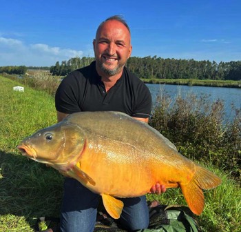 Bernd Baumgärtner Karpfen 87 cm 38 Pfund RMD-Kanal